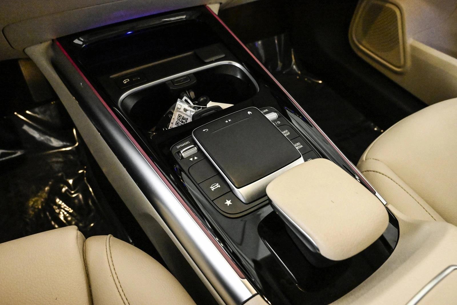 2022 MERCEDES-BENZ GLA-CLASS - Image 13