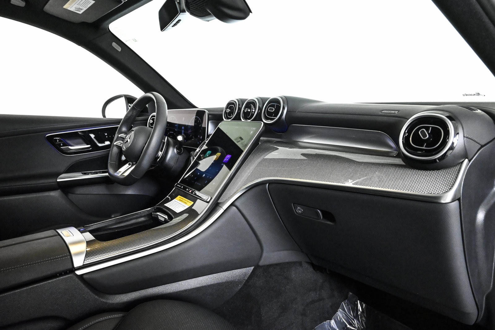 2025 MERCEDES-BENZ GLC-CLASS - Image 24