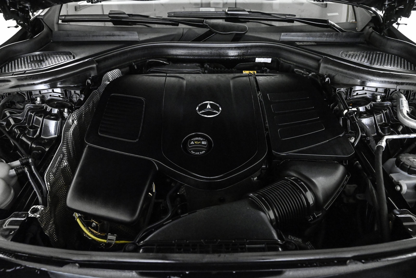 2025 MERCEDES-BENZ GLC-CLASS - Image 24