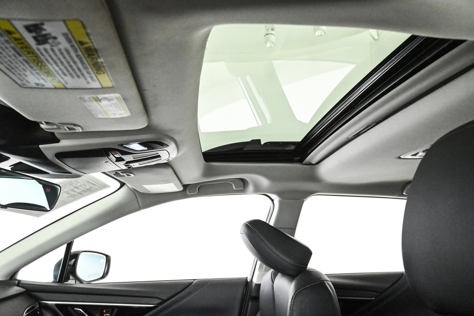 2023 SUBARU OUTBACK - Image 16