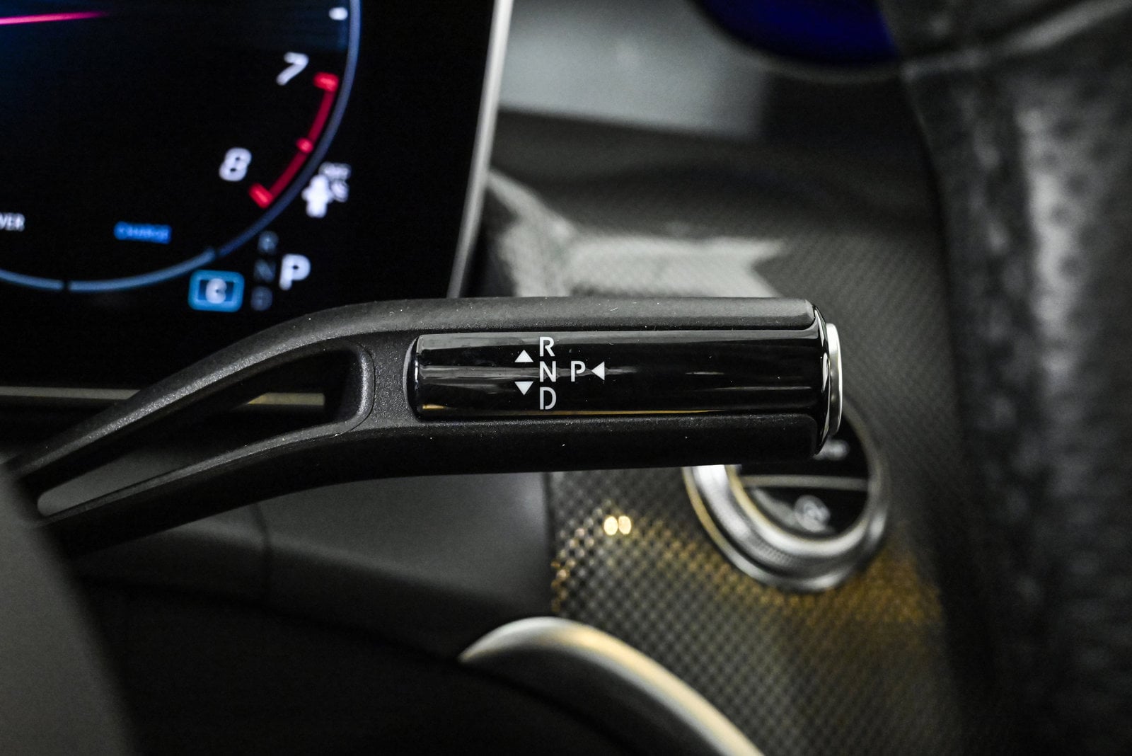 2025 MERCEDES-BENZ GLC-CLASS - Image 12