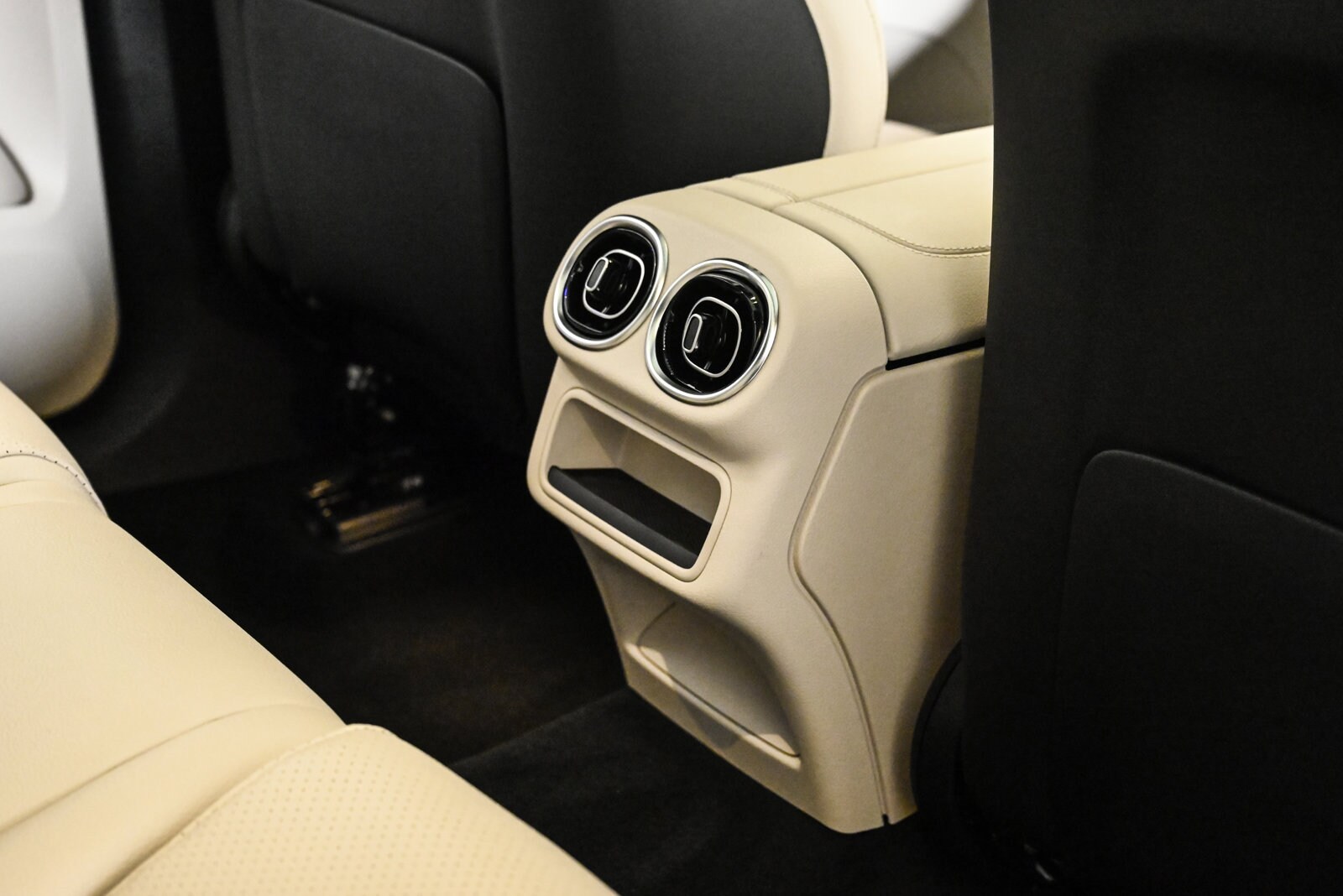 2026 MERCEDES-BENZ GLC-CLASS - Image 20