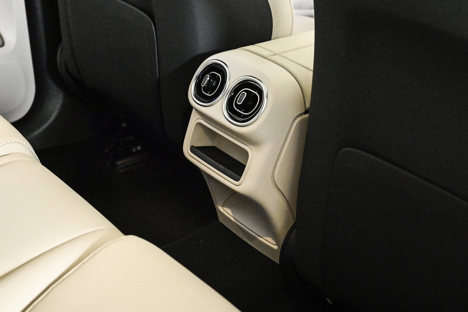 2026 MERCEDES-BENZ GLC-CLASS - Image 19