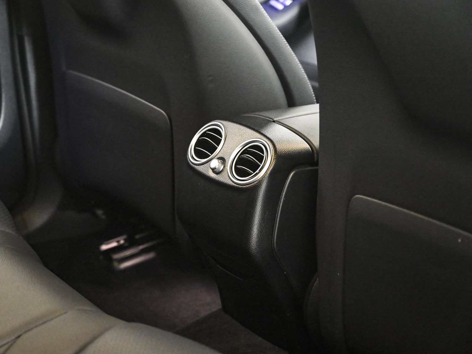 2022 MERCEDES-BENZ GLC-CLASS - Image 19