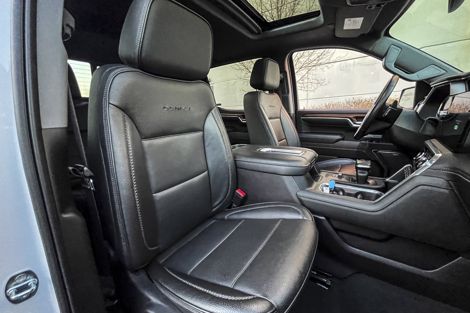 2022 GMC SIERRA - Image 19