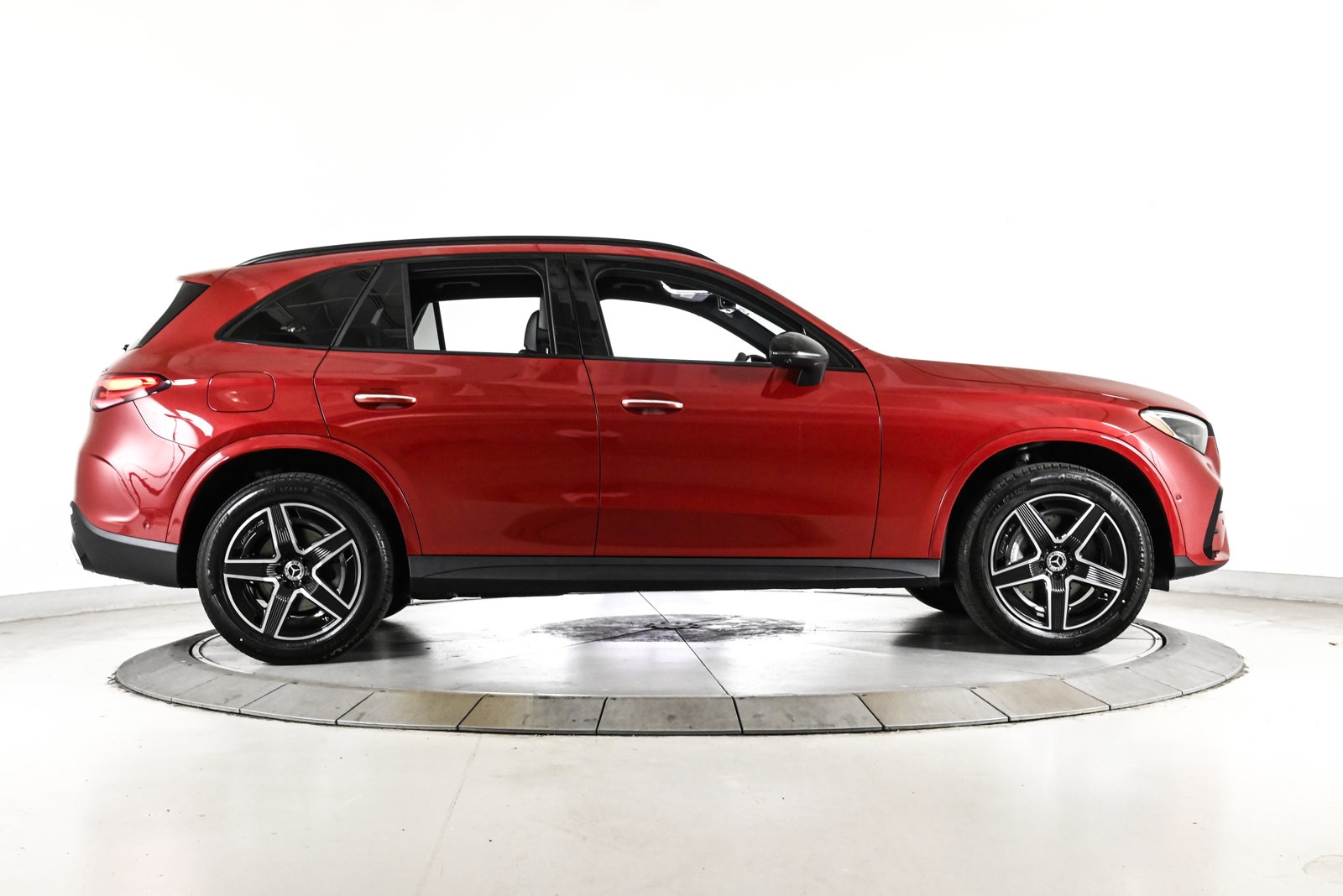 2026 MERCEDES-BENZ GLC-CLASS - Image 4