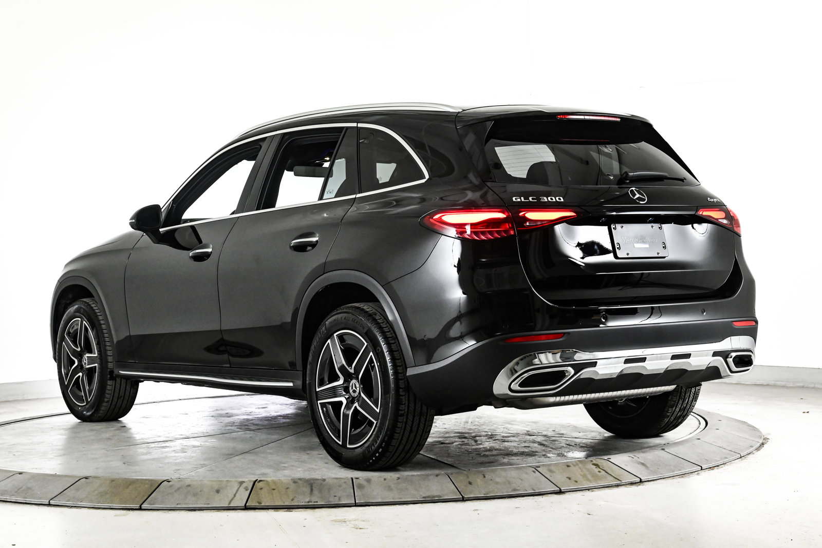 2026 MERCEDES-BENZ GLC-CLASS - Image 8