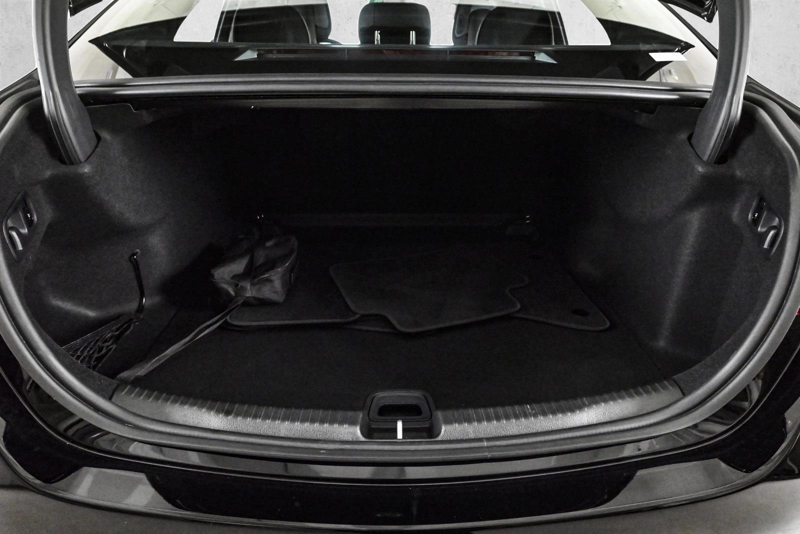 2025 MERCEDES-BENZ C-CLASS - Image 6