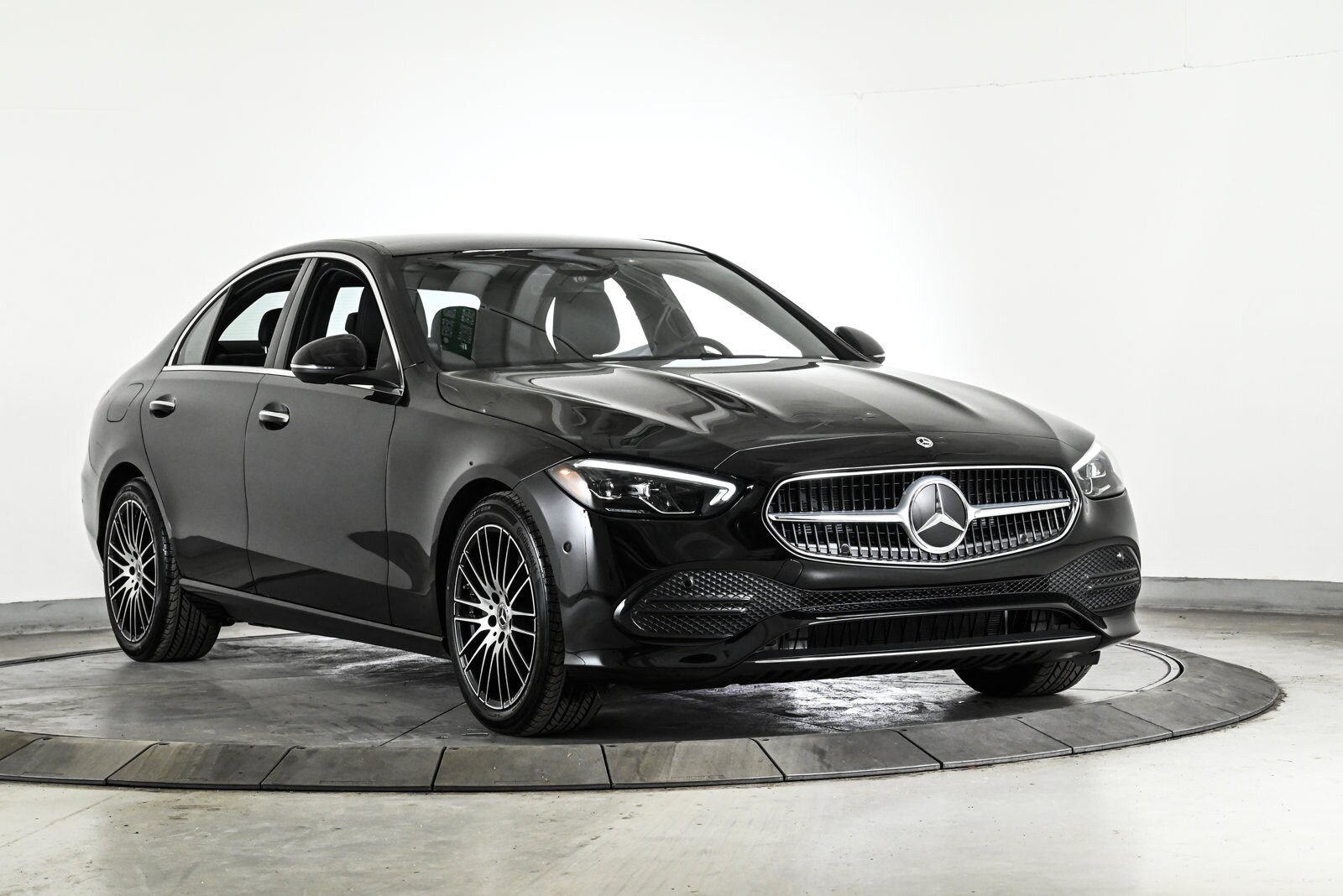 2026 MERCEDES-BENZ C-CLASS - Image 3