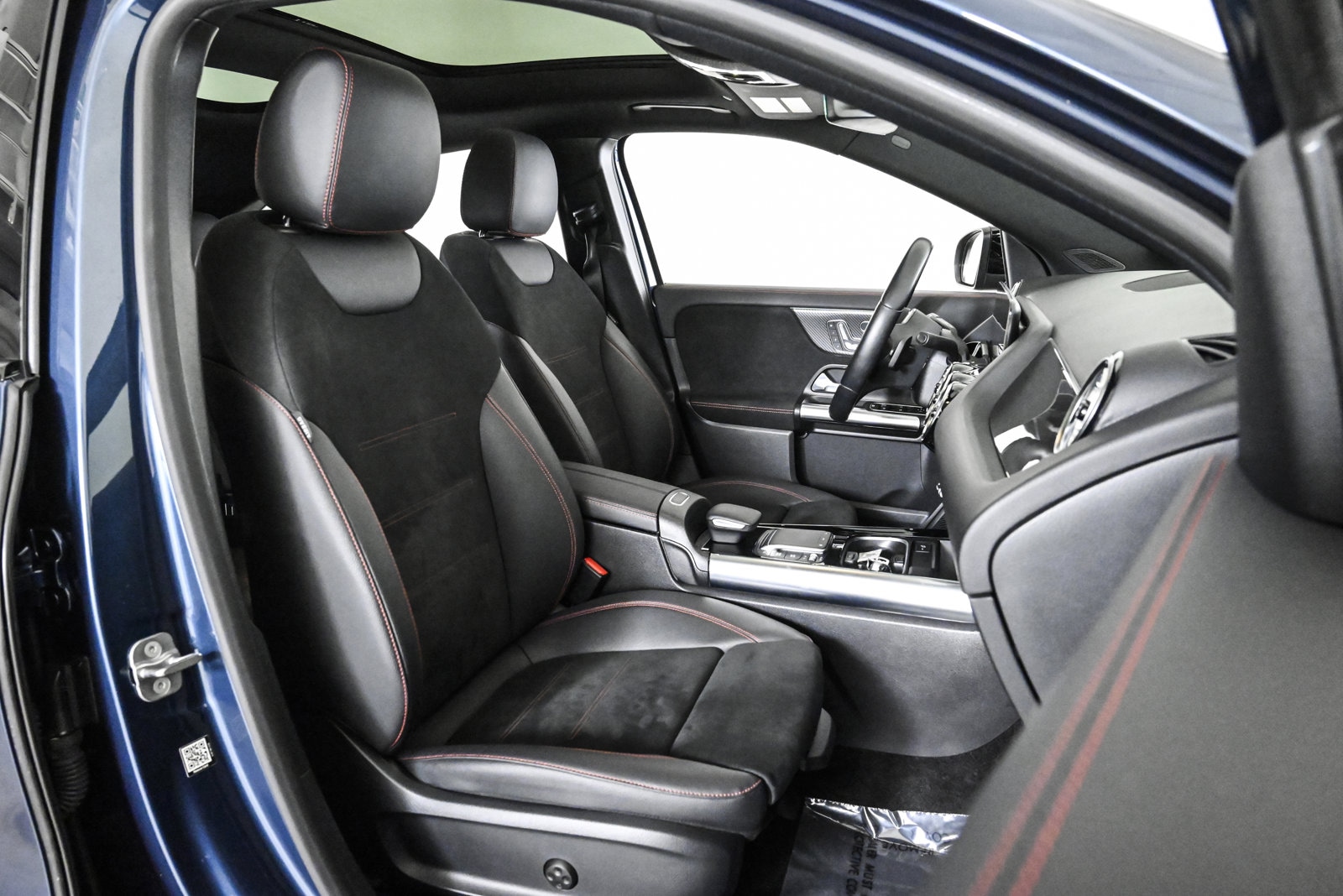 2023 MERCEDES-BENZ GLA-CLASS - Image 23