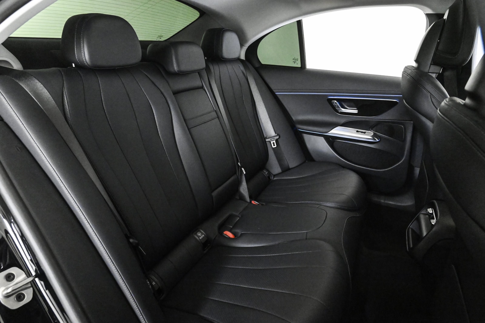 2025 MERCEDES-BENZ E-CLASS - Image 22