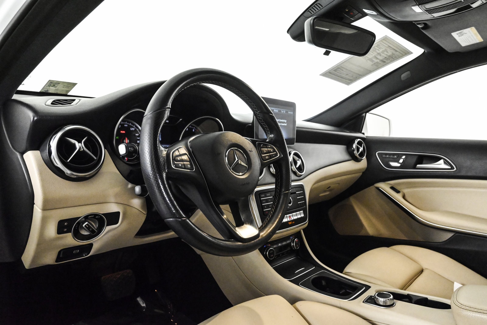 2020 MERCEDES-BENZ GLA-CLASS - Image 10