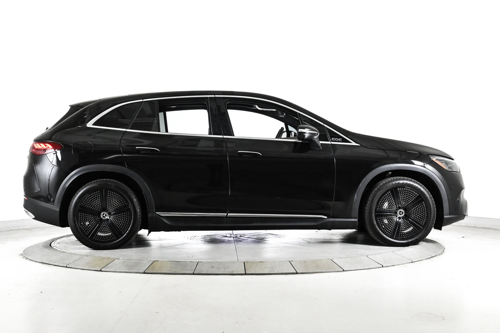 2023 MERCEDES-BENZ EQE-CLASS SUV - Image 4