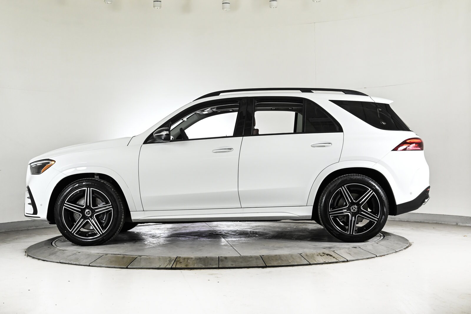 2026 MERCEDES-BENZ GLE-CLASS - Image 9