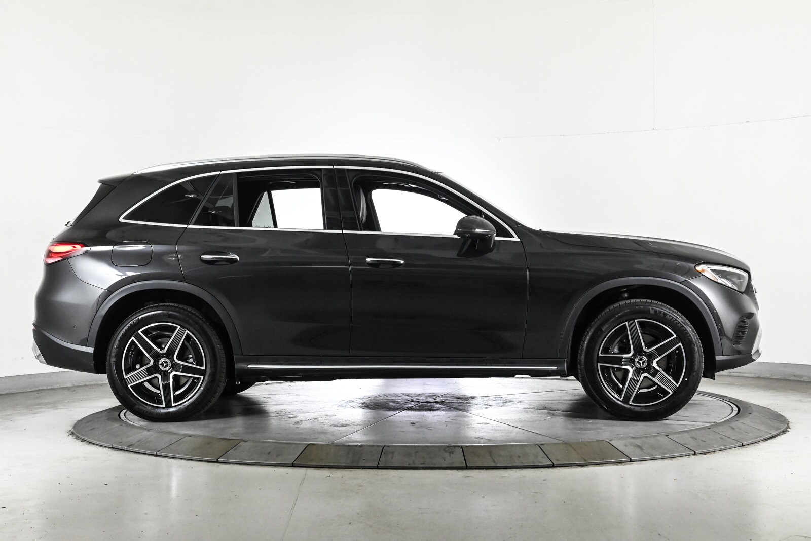 2026 MERCEDES-BENZ GLC-CLASS - Image 5