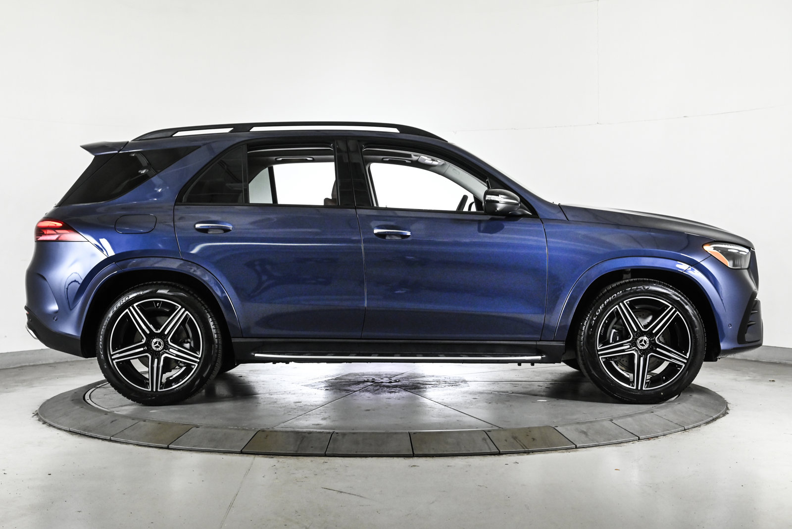 2026 MERCEDES-BENZ GLE-CLASS - Image 4