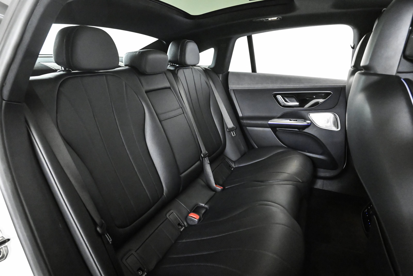 2023 MERCEDES-BENZ EQE-CLASS SEDAN - Image 22