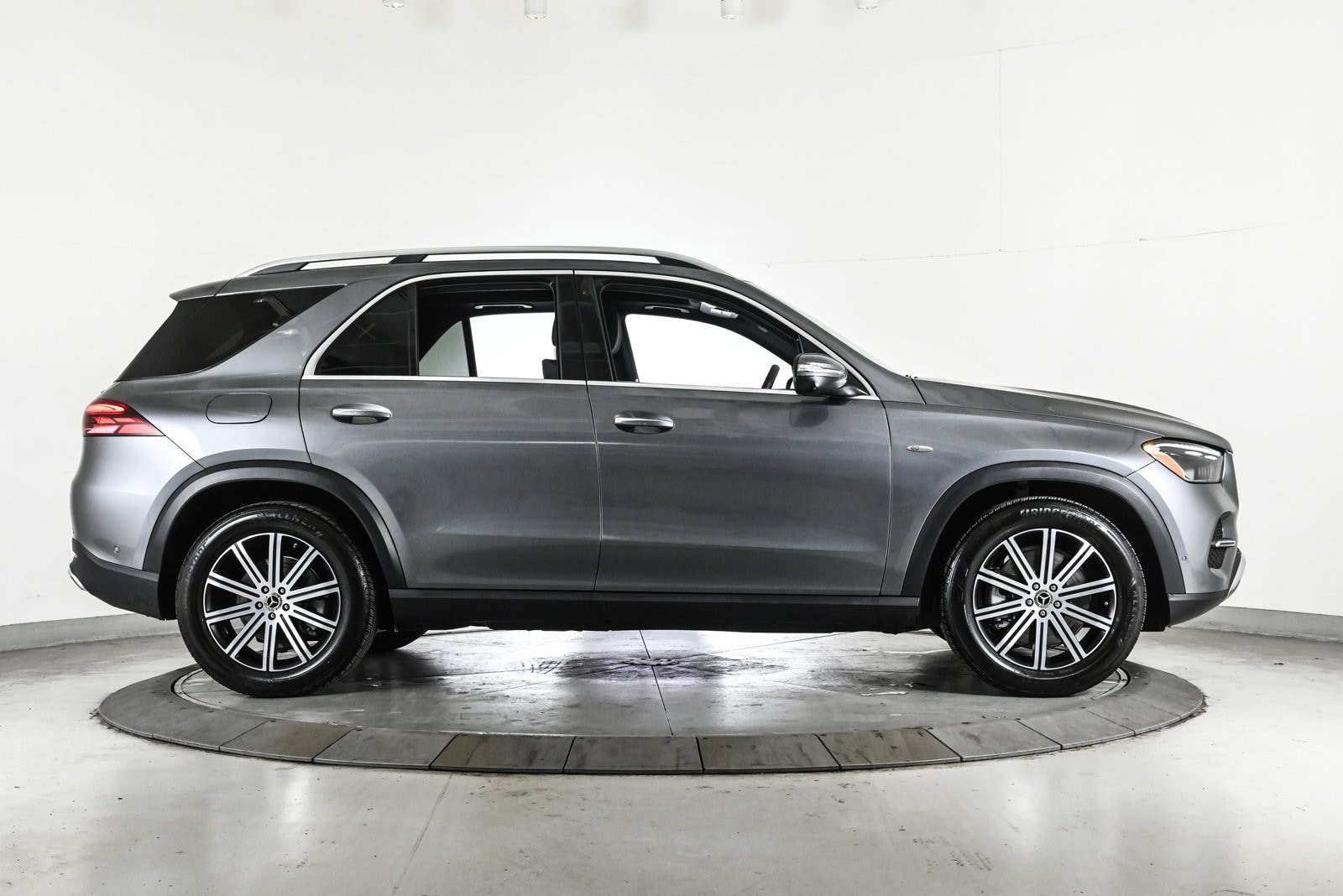 2025 MERCEDES-BENZ GLE-CLASS - Image 4