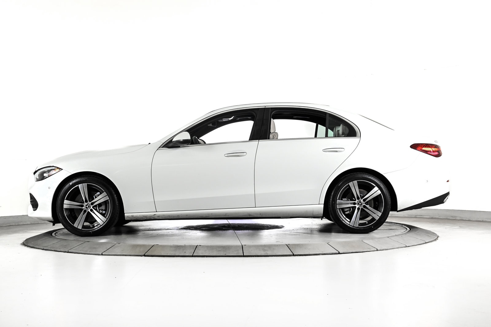 2025 MERCEDES-BENZ C-CLASS - Image 9