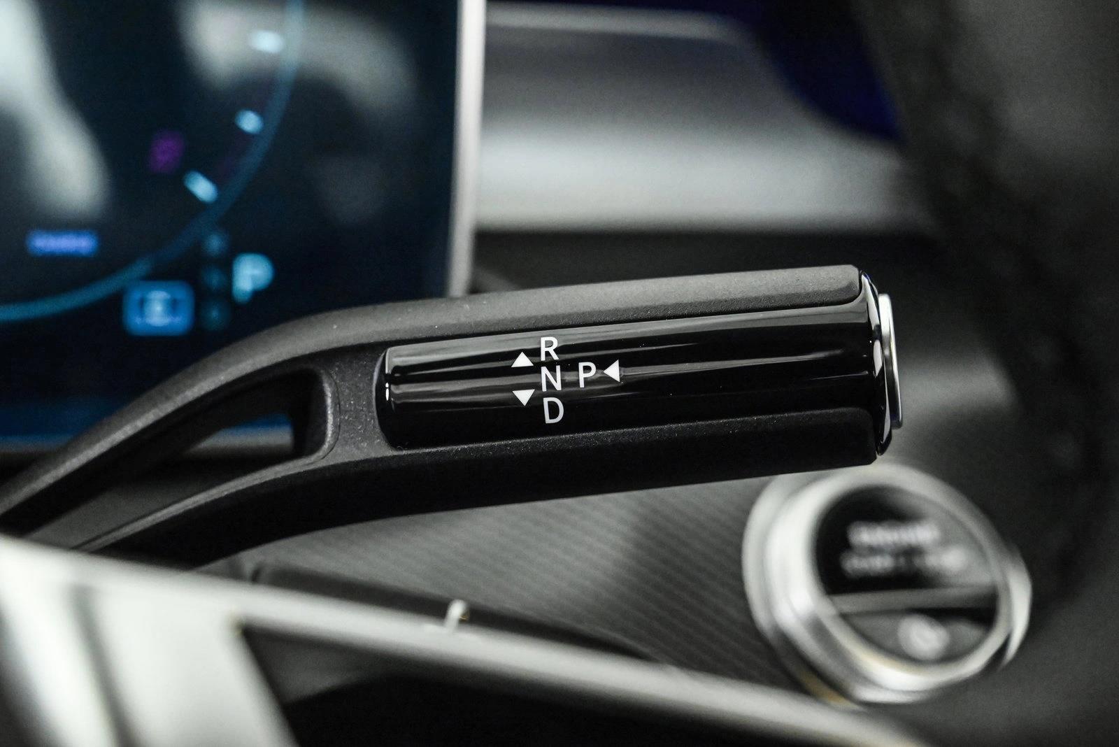 2026 MERCEDES-BENZ C-CLASS - Image 12