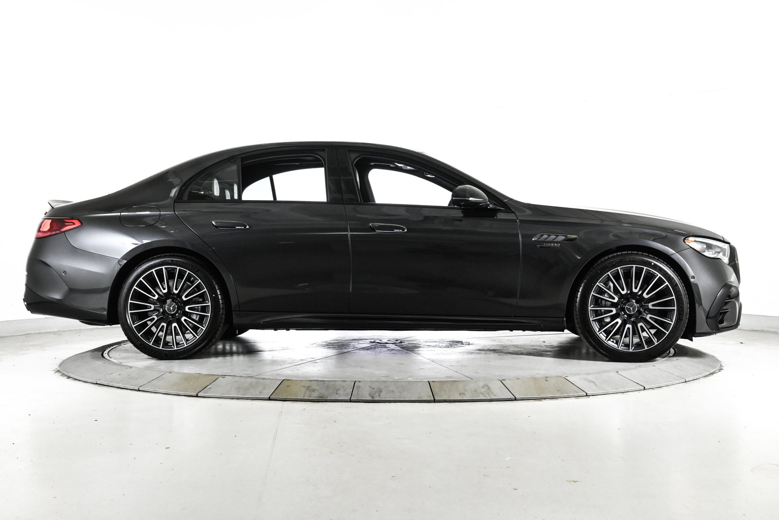 2026 MERCEDES-BENZ E-CLASS - Image 4