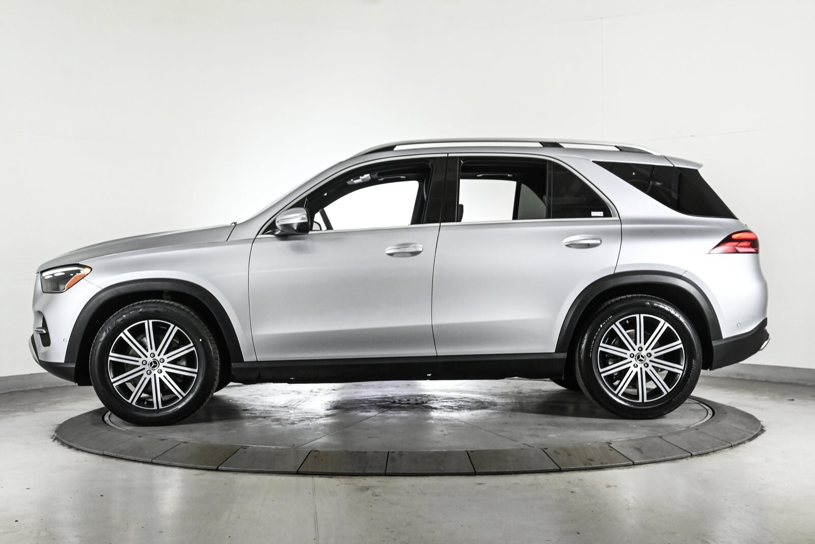 2025 MERCEDES-BENZ GLE-CLASS - Image 9