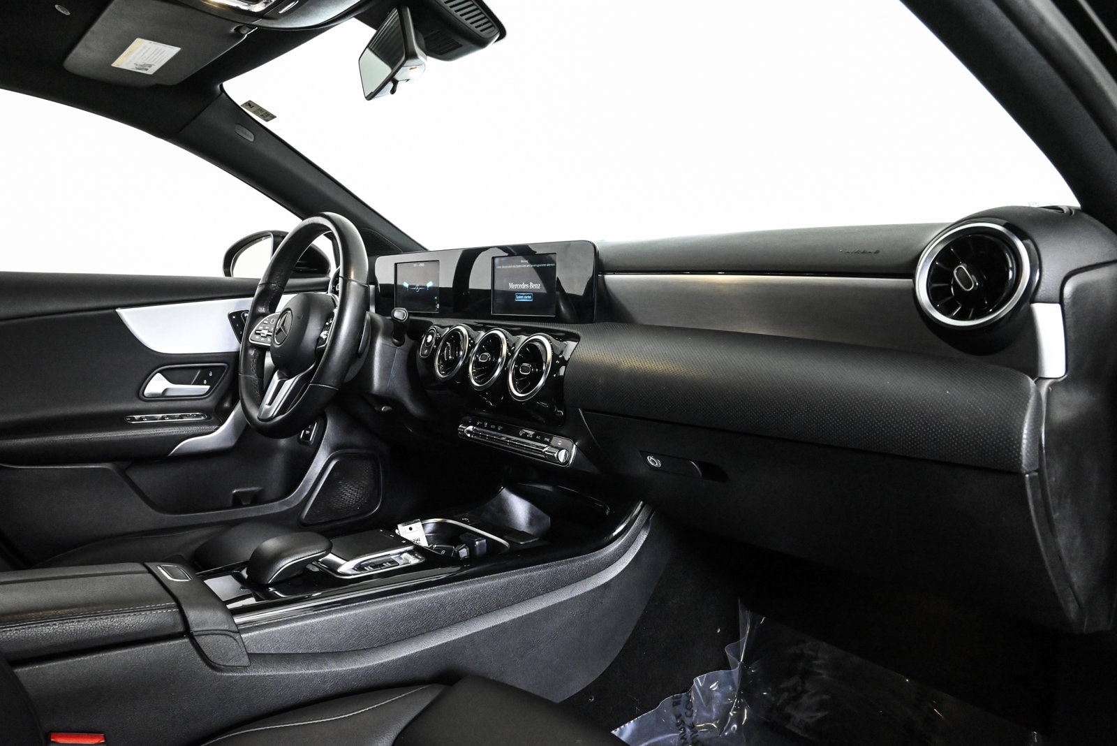 2019 MERCEDES-BENZ A-CLASS - Image 23