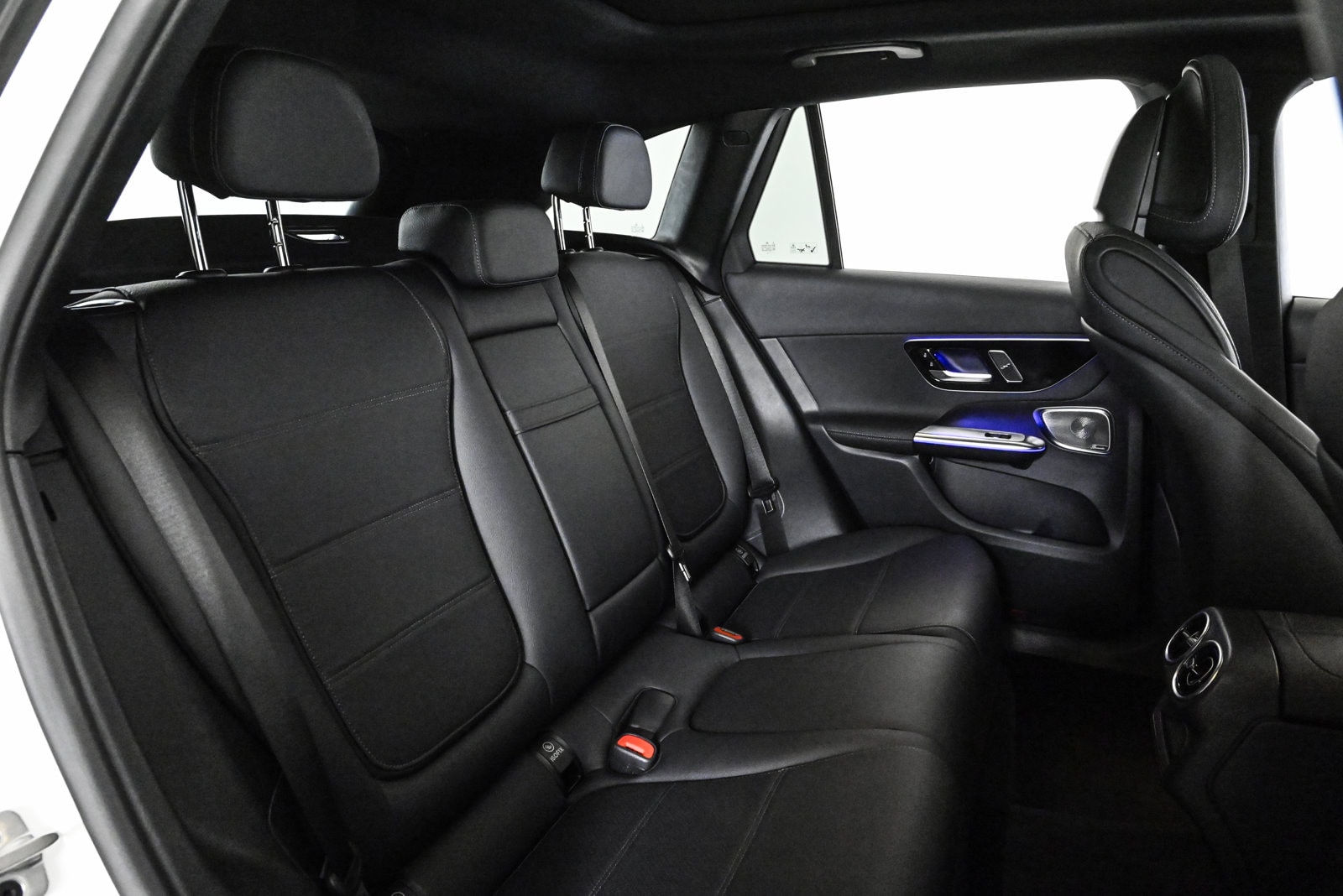 2025 MERCEDES-BENZ GLC-CLASS - Image 21