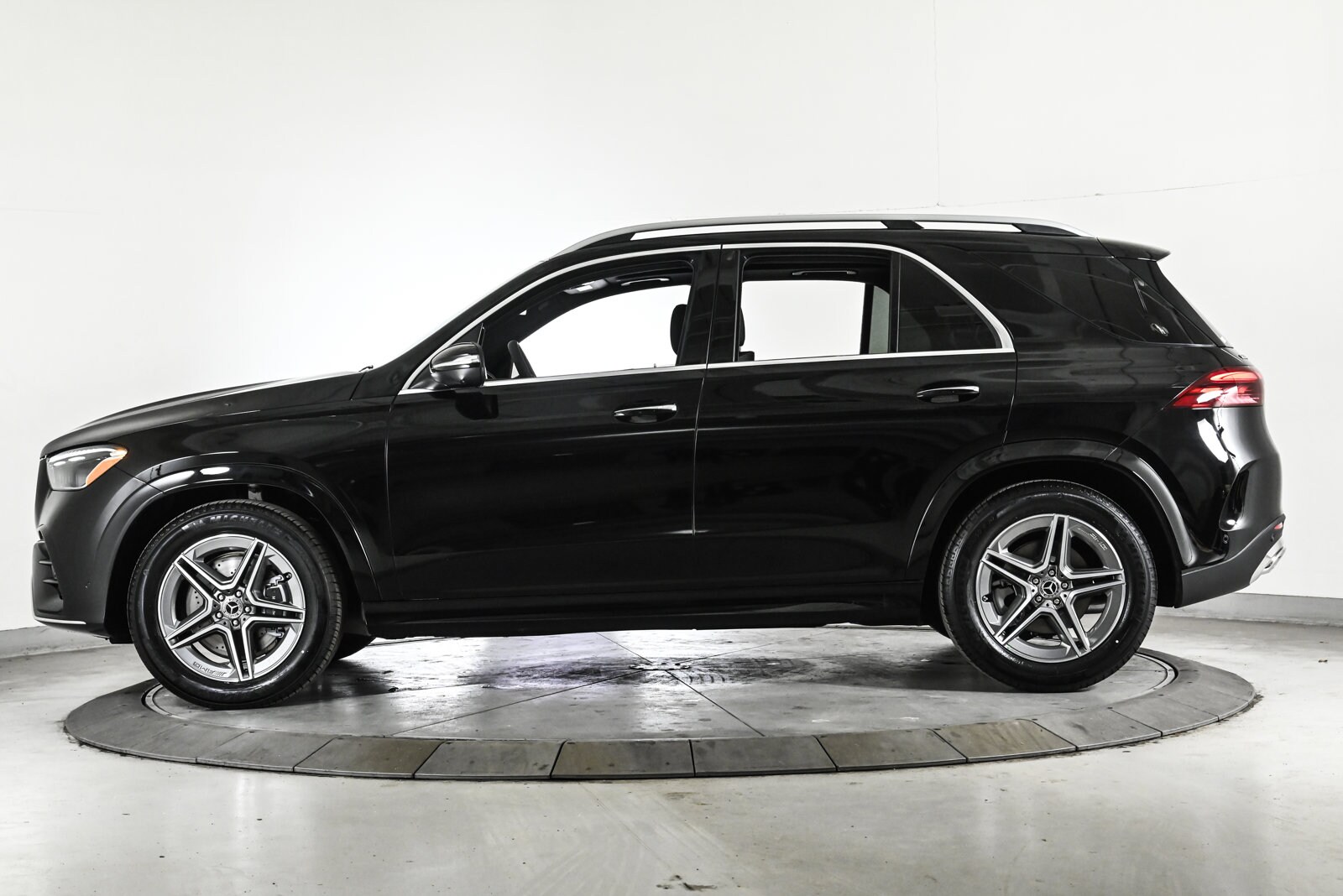 2026 MERCEDES-BENZ GLE-CLASS - Image 9