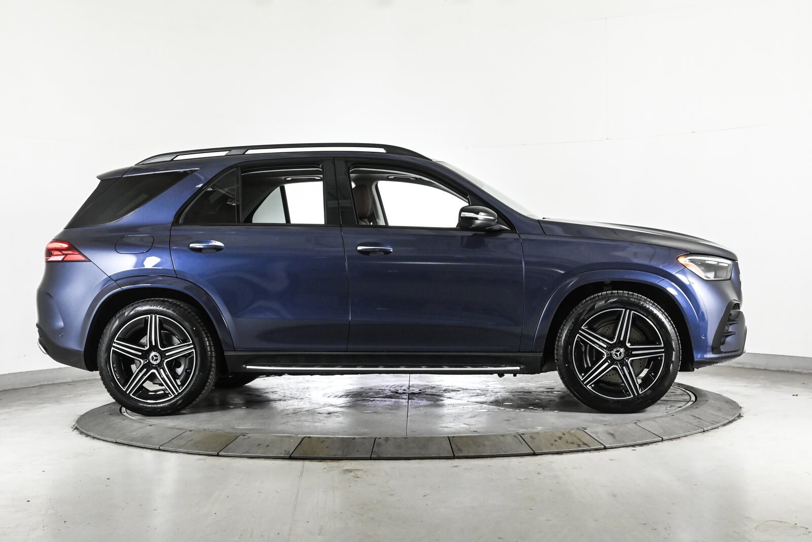 2026 MERCEDES-BENZ GLE-CLASS - Image 4