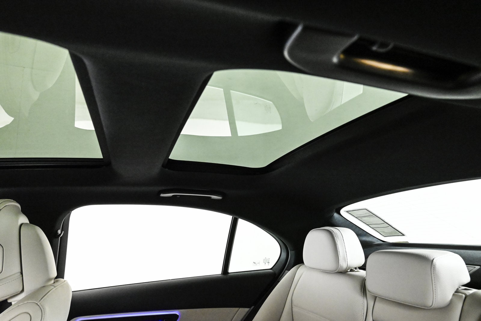 2025 MERCEDES-BENZ C-CLASS - Image 21