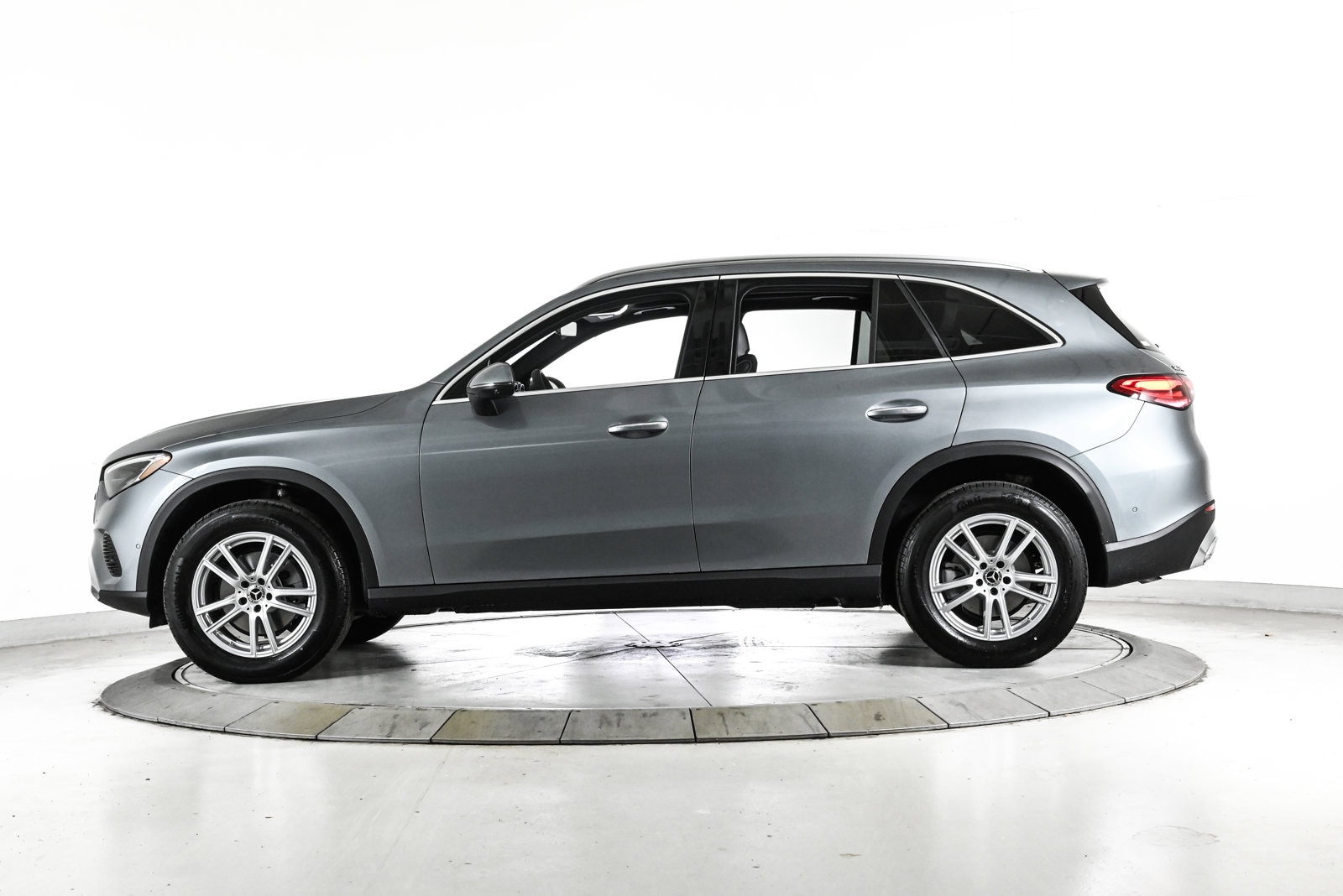 2026 MERCEDES-BENZ GLC-CLASS - Image 9