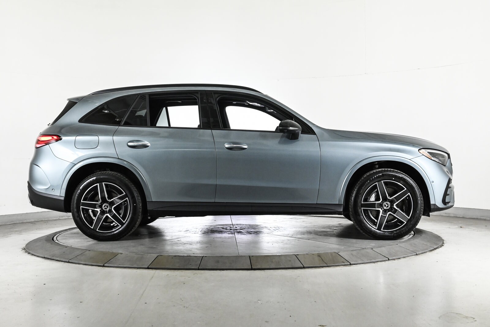 2026 MERCEDES-BENZ GLC-CLASS - Image 4