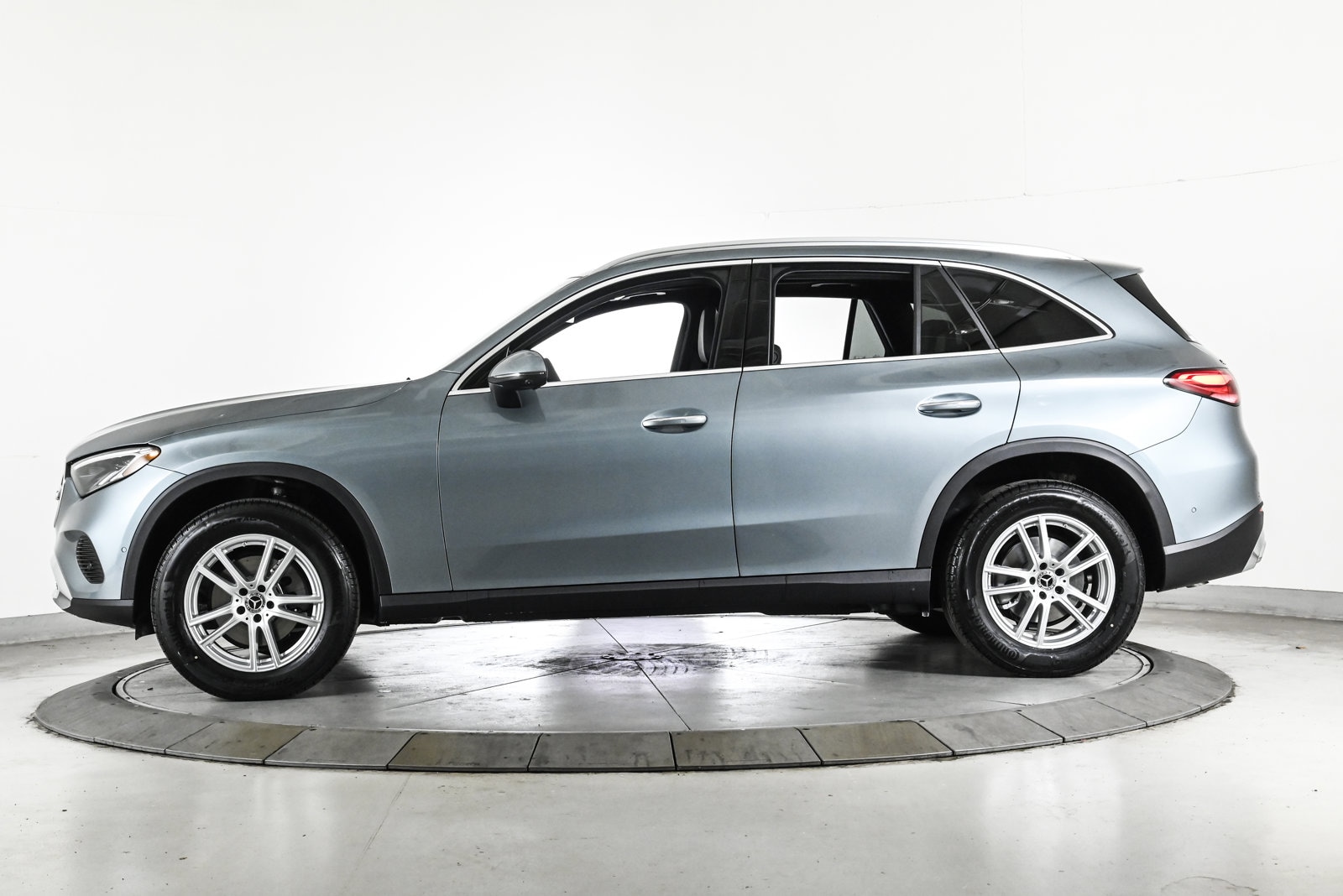 2026 MERCEDES-BENZ GLC-CLASS - Image 9