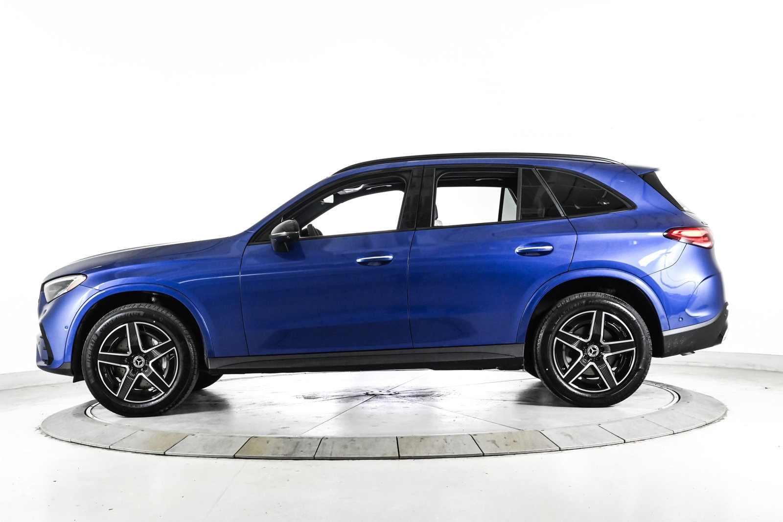 2026 MERCEDES-BENZ GLC-CLASS - Image 9