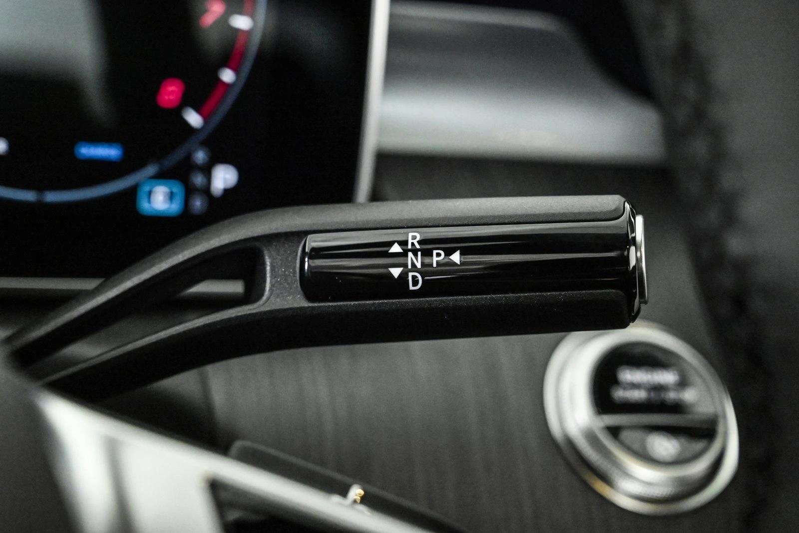 2026 MERCEDES-BENZ C-CLASS - Image 12