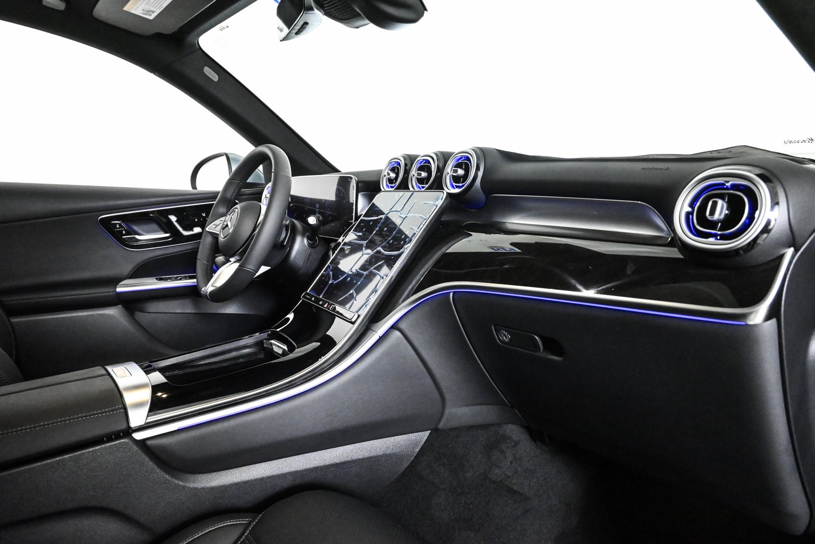 2026 MERCEDES-BENZ GLC-CLASS - Image 24