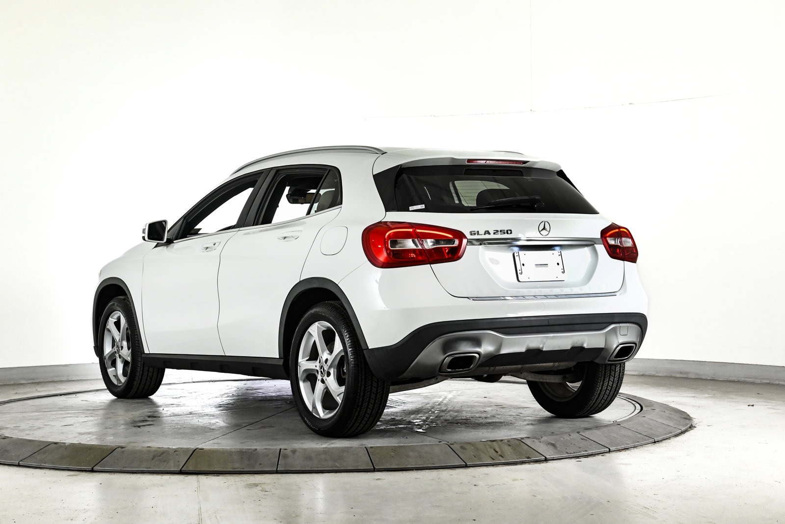 2020 MERCEDES-BENZ GLA-CLASS - Image 8