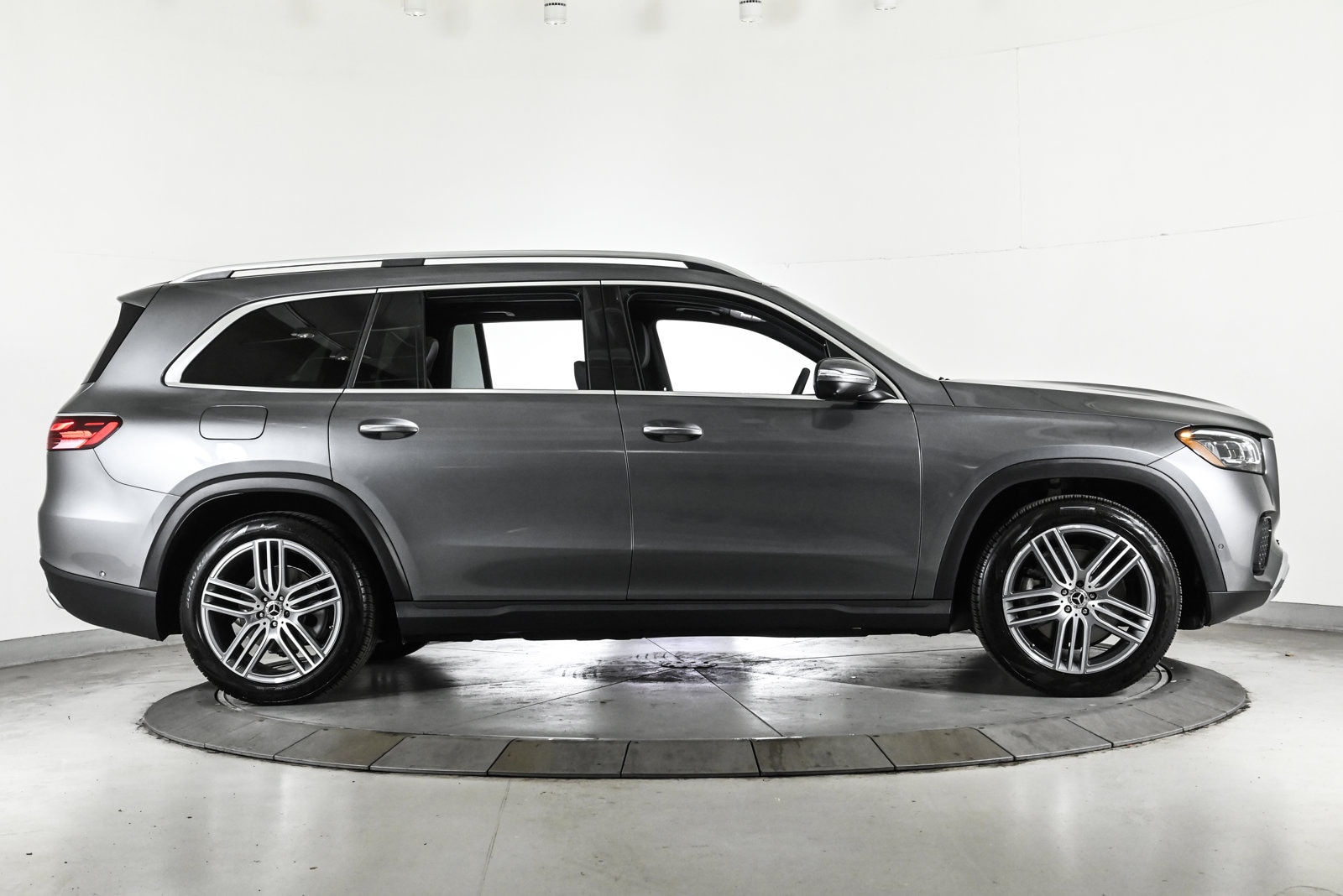 2025 MERCEDES-BENZ GLS-CLASS - Image 4