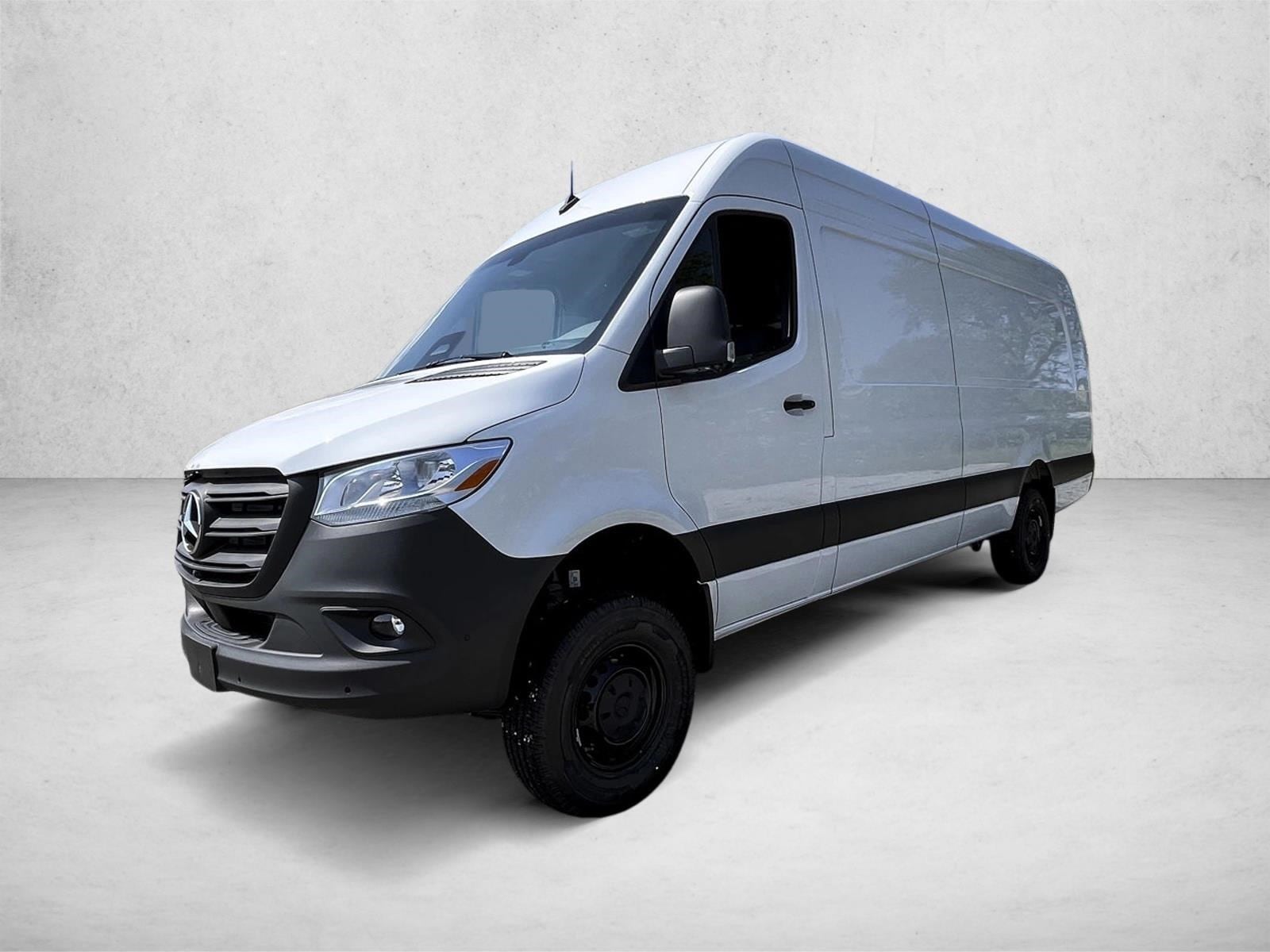 2025 Mercedes-Benz Sprinter Cargo Van Base's photo
