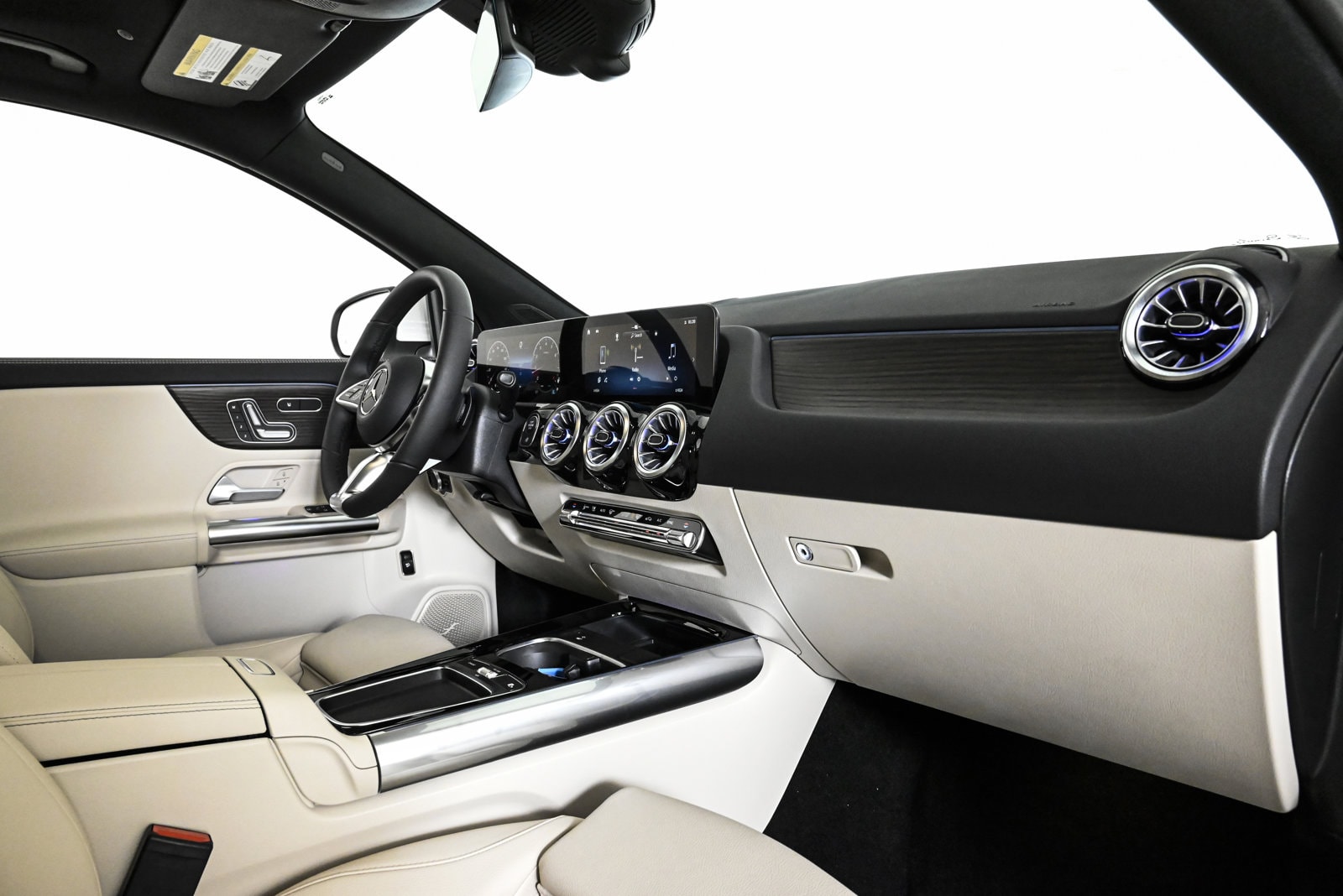 2026 MERCEDES-BENZ GLA-CLASS - Image 24