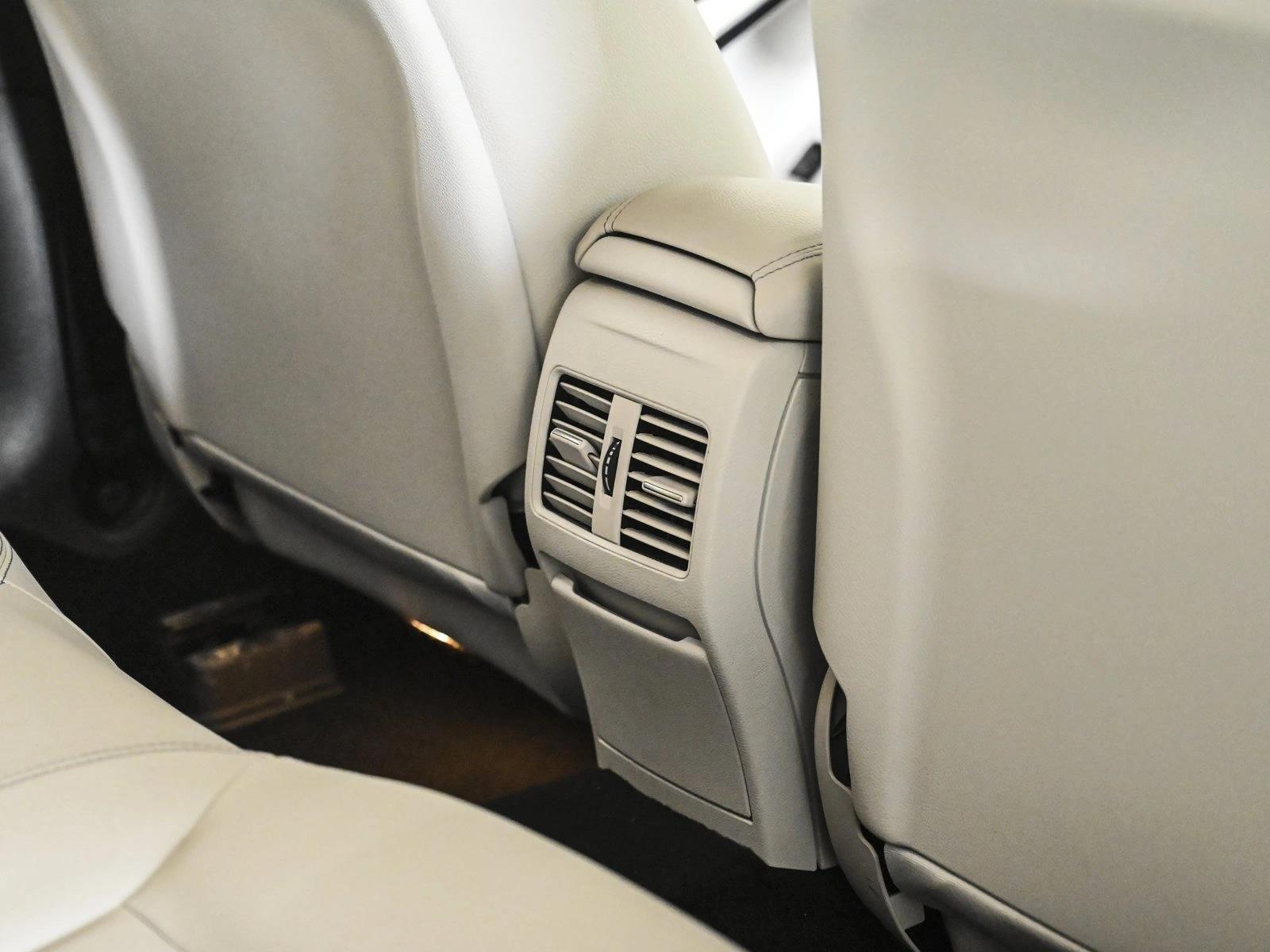 2018 MERCEDES-BENZ GLA-CLASS - Image 19