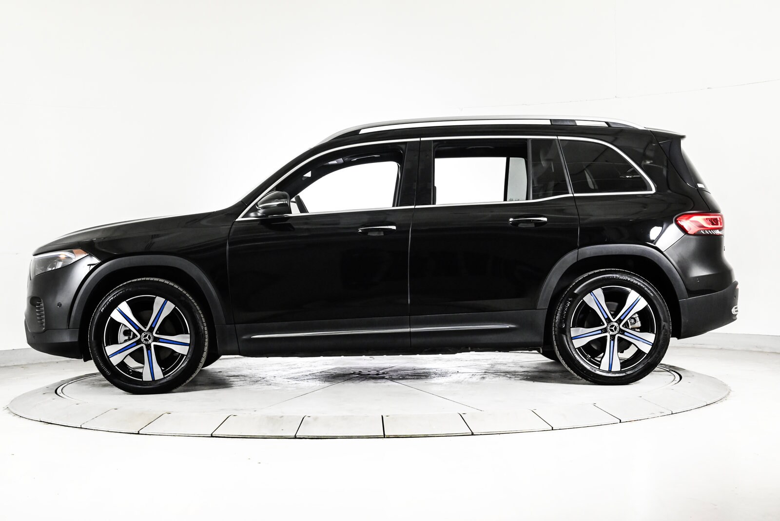 2023 MERCEDES-BENZ EQB-CLASS - Image 9