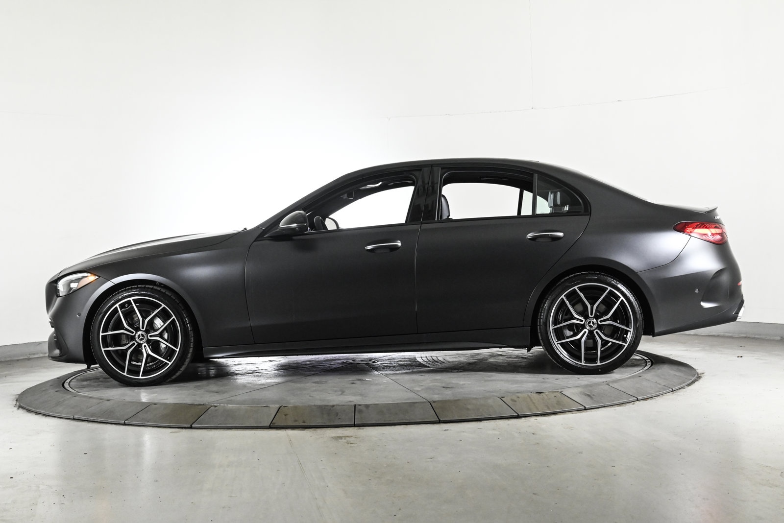 2026 MERCEDES-BENZ C-CLASS - Image 9