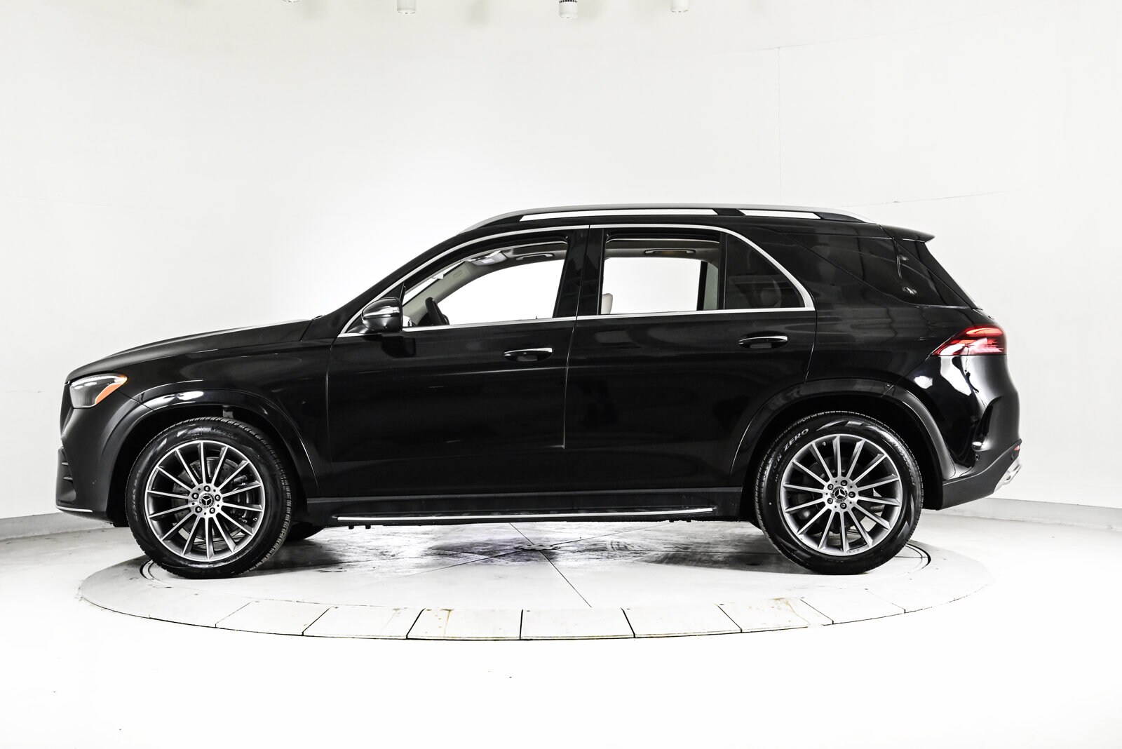 2026 MERCEDES-BENZ GLE-CLASS - Image 9