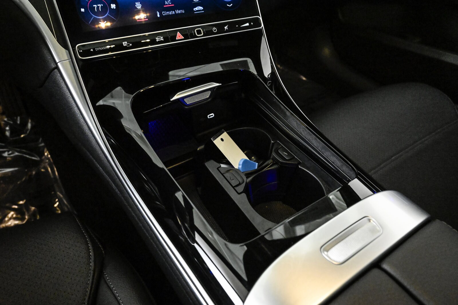 2024 MERCEDES-BENZ C-CLASS - Image 13