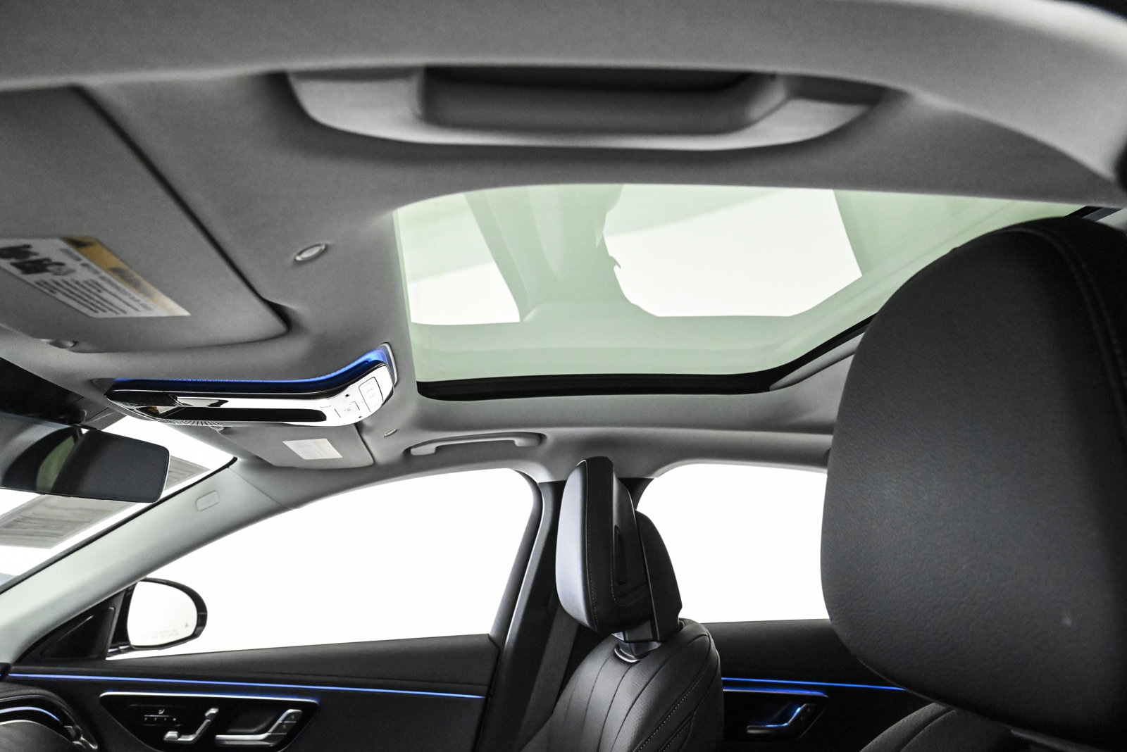 2025 MERCEDES-BENZ E-CLASS - Image 17