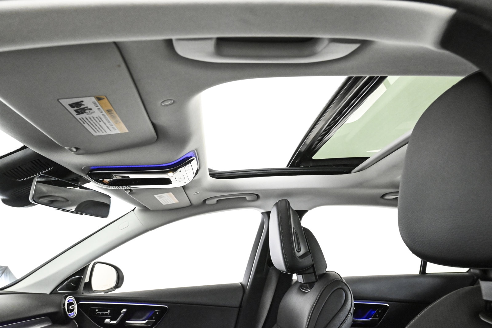 2025 MERCEDES-BENZ C-CLASS - Image 17