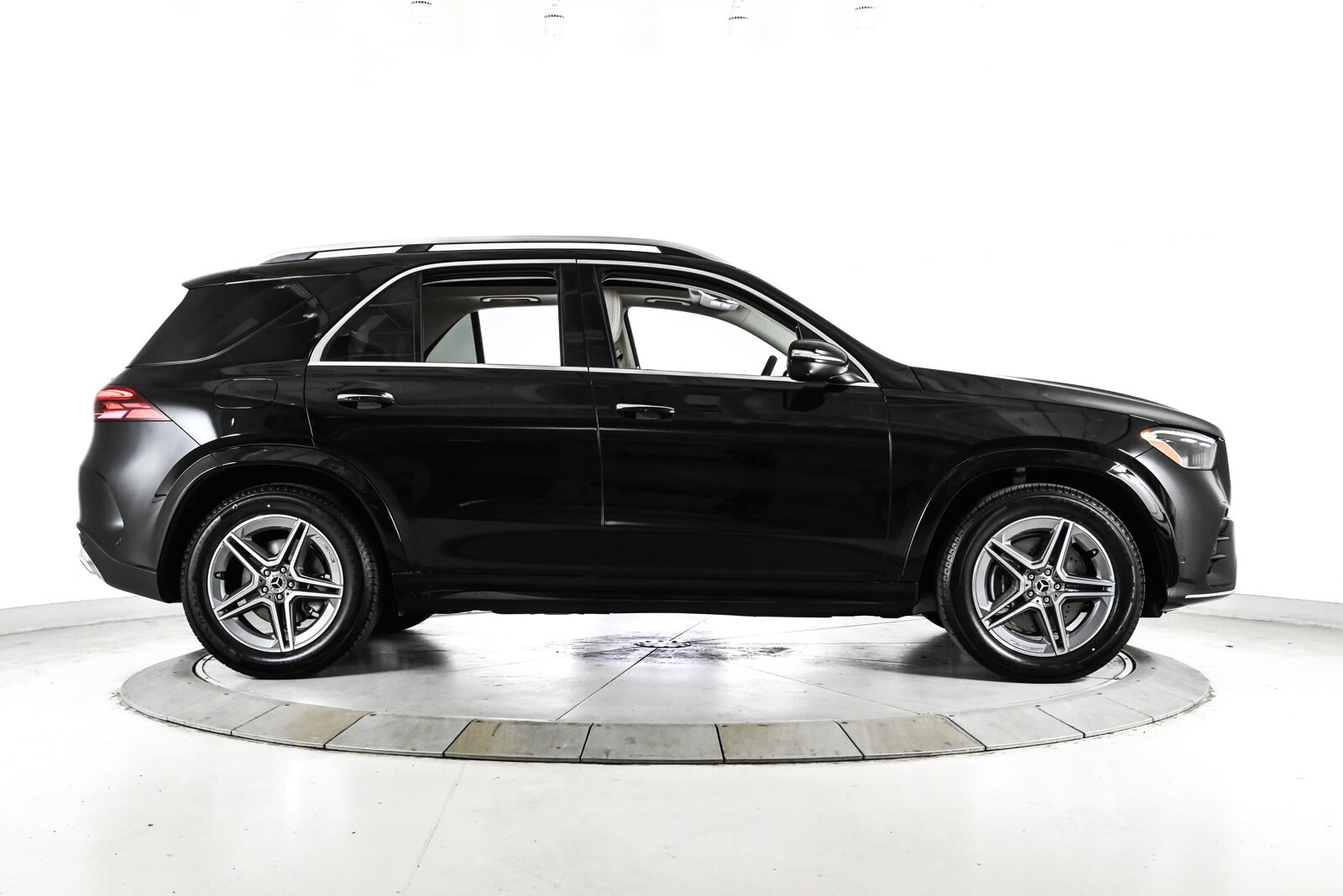 2026 MERCEDES-BENZ GLE-CLASS - Image 4