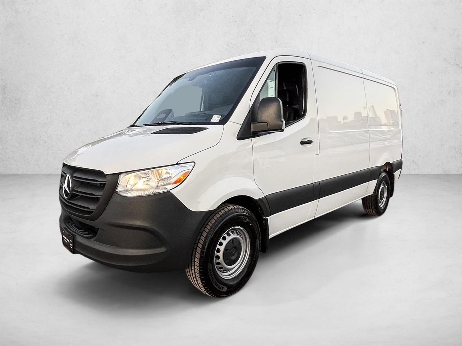 2026 Mercedes-Benz Sprinter Cargo Van Base's photo